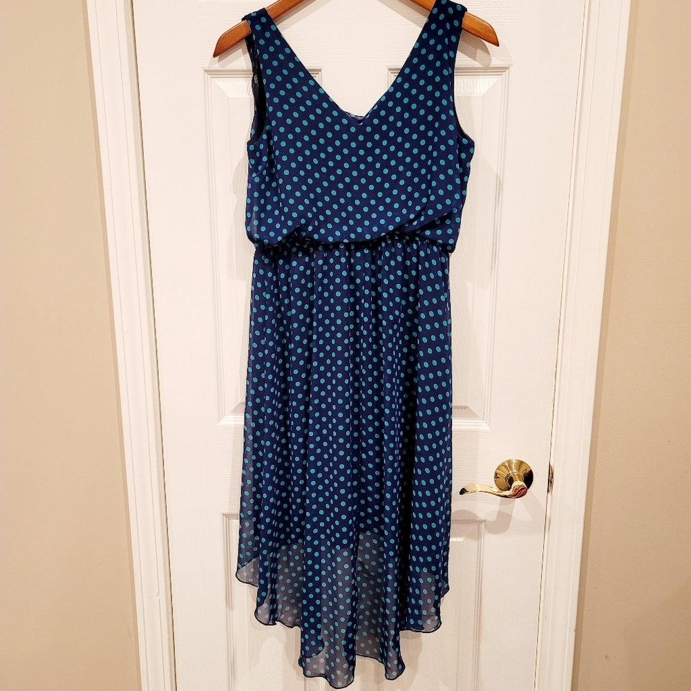 Woman's  enforces dress size 6
